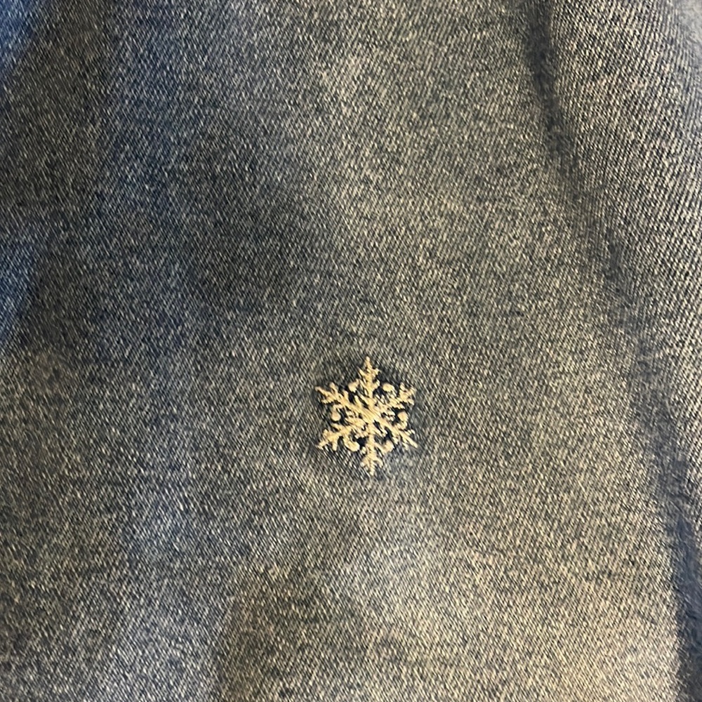 Quacker Factory snowflake blue jeans
